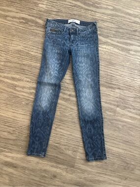 Hollister Women's Blue Patterned Skinny Jeans